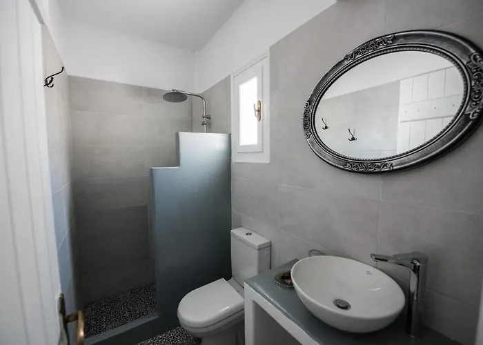 아파트호텔 Ostria & Alikí