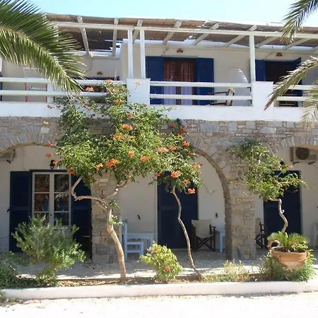 Ostria & Aliki (Paros)