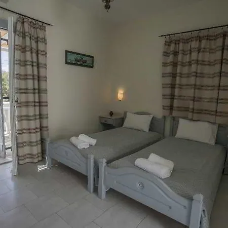Ostria & Aparthotel Alikí